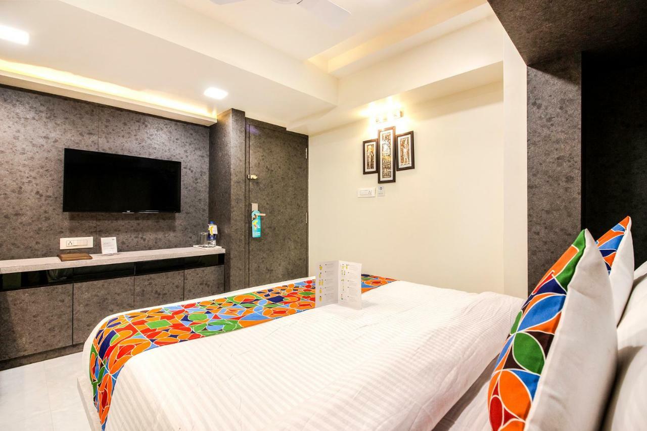 Hotel Radana Vashi Navimumbai Navi Mumbai Buitenkant foto