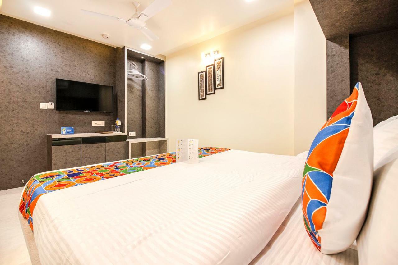 Hotel Radana Vashi Navimumbai Navi Mumbai Buitenkant foto